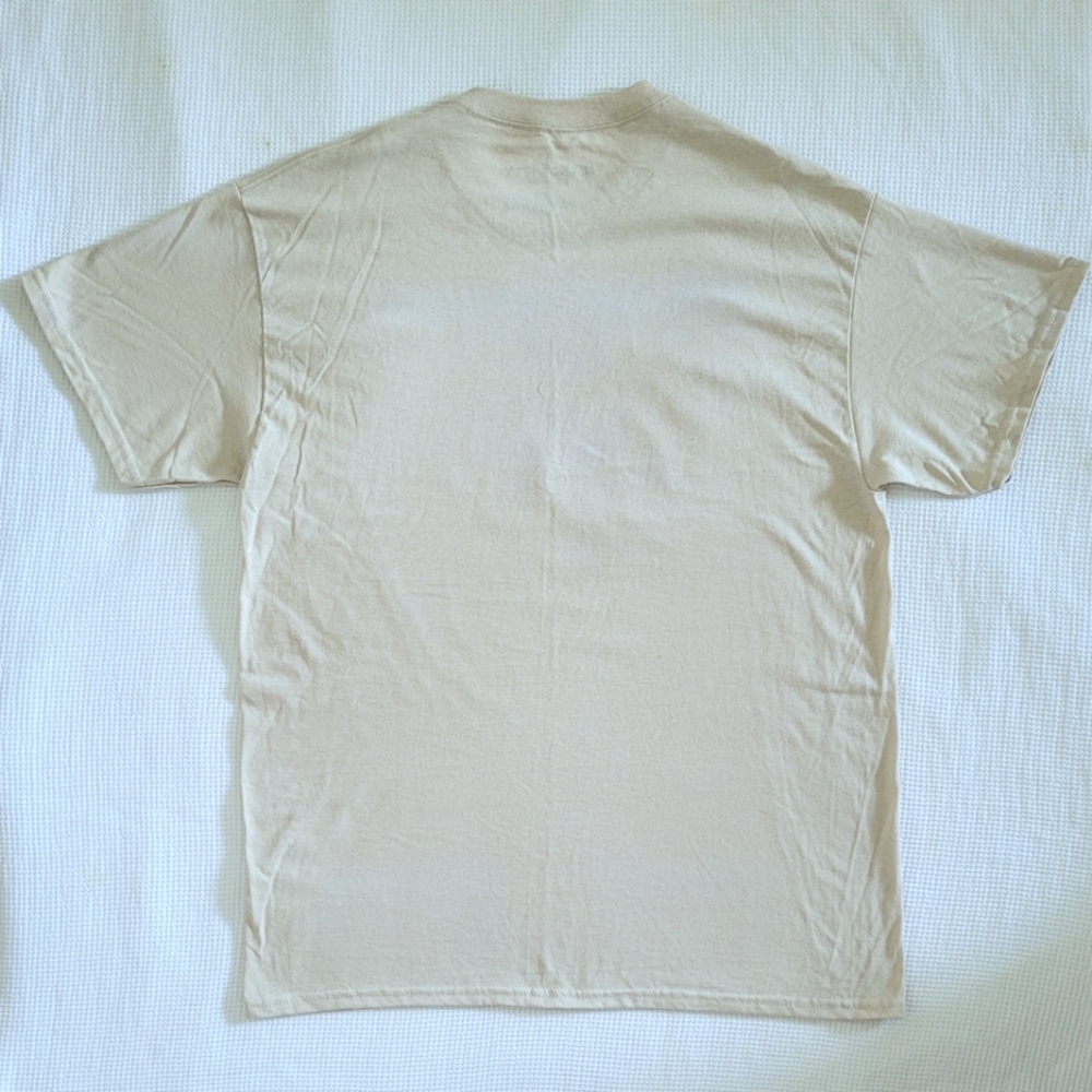 Hello👋 Kitty🐈 and Friends By Sanrio Tee👕 - NWOT - Picture 8 of 11
